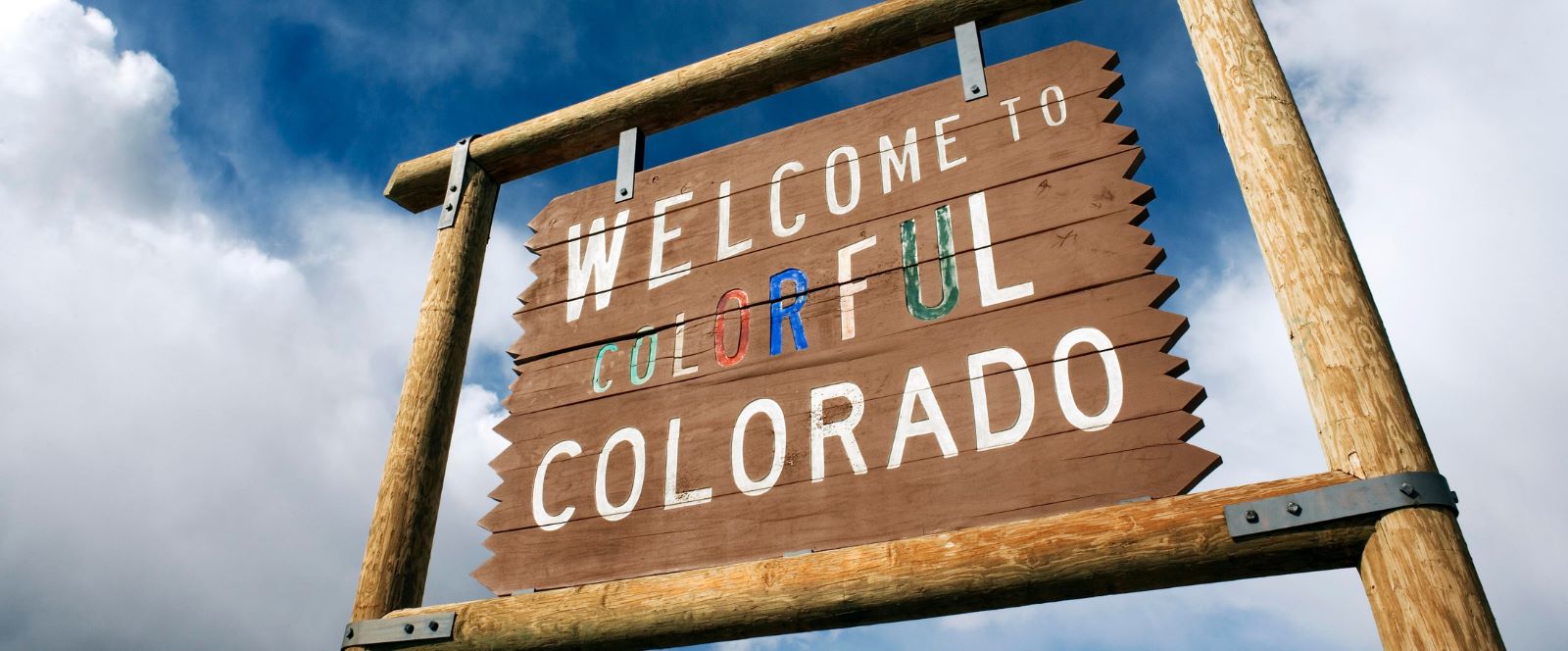 Picture of Colorado's state sign with the motto 