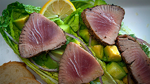 Salad with Grilled Tuna